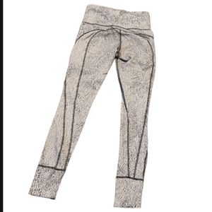 Lululemon leggings size 4